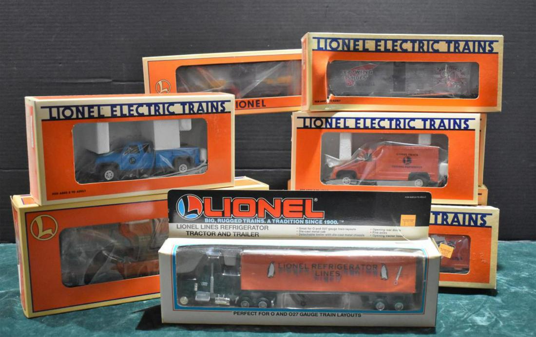 Lionel 11pc Train Lot 6-16655, 6-16124, 6-16264: Lionel 11 piece electronic Train lot including; Steam Railsounds Tender with sound activated button 6-16655, Lionel Lines Single Dome Tank Car 6-6313, Cantadina Boxcar 6-16245, Pennsylvania Salt Three