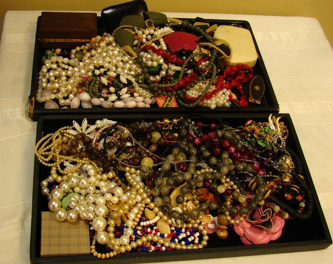 Huge Lot of Costume Jewelry: Huge Lot of Costume Jewelry, beads, bracelets, pins, earrings, key chains, etc.