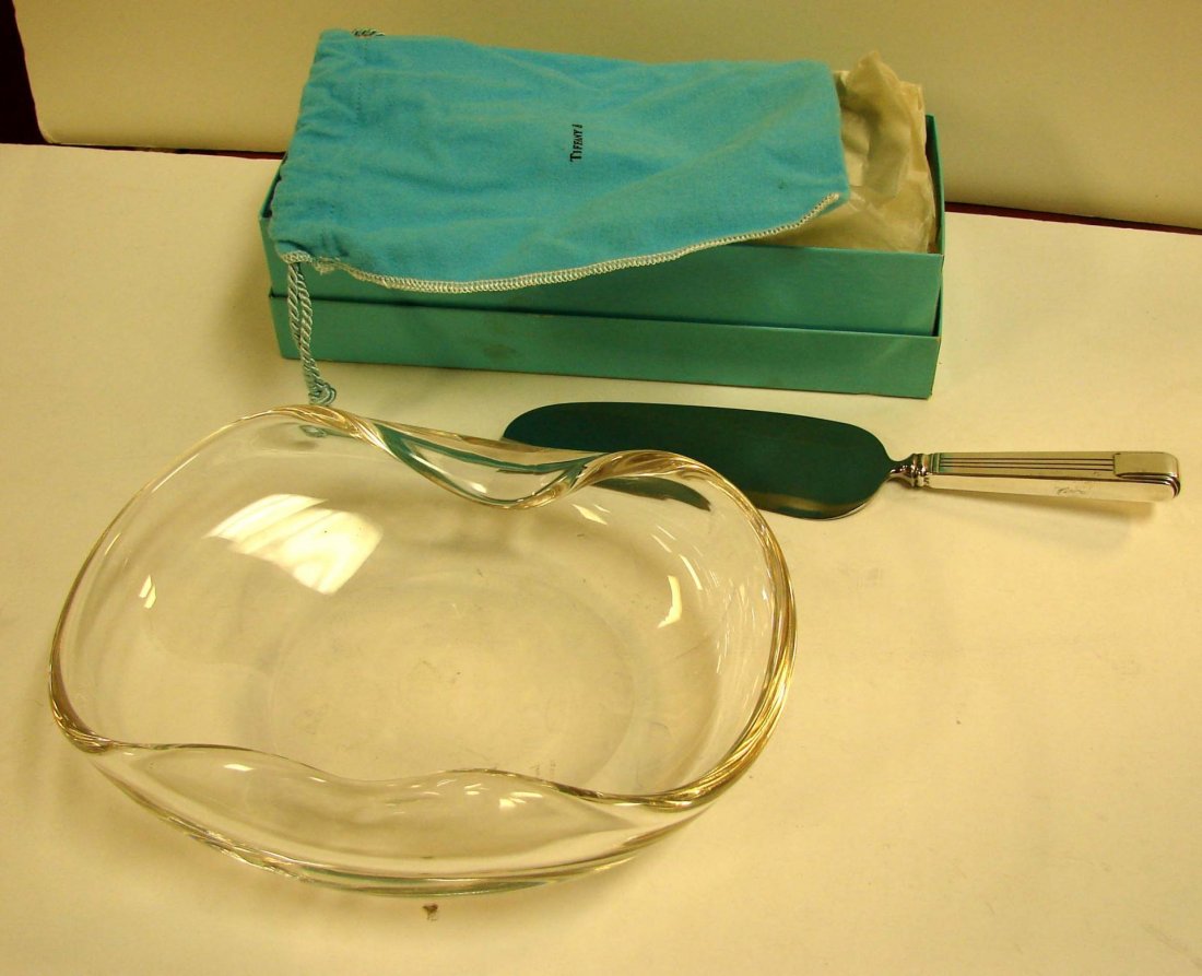 Tiffany Crystal Bowl & Sterling Cake Server: Tiffany Crystal Bowl signed Elsa Peretti for Tiffany and a Tiffany Sterling Silver Cake Server, with original box ((slightly soiled).