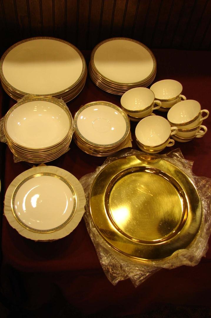 Royal Doulton Fine China - Athens - 54 pcs.: Royal Doulton Fine China - Athens pattern: 9 ea. dinner, salad & bread plates, 9 cereal bowls, 9 cups & saucers plus 8 gold chargers.