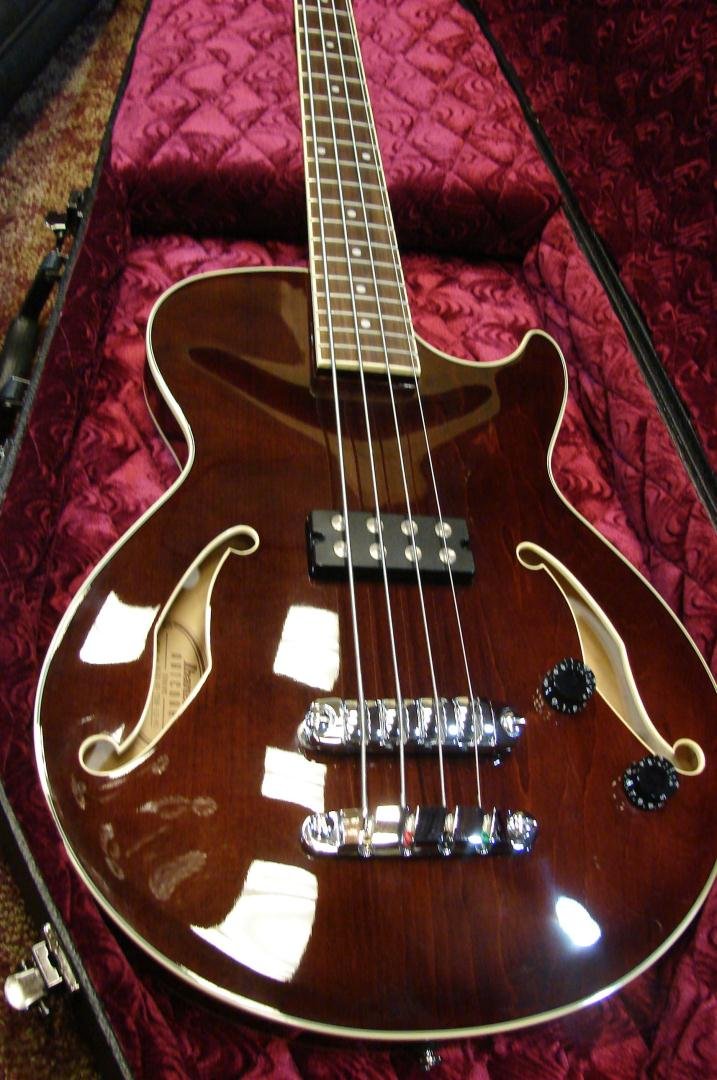 Ibanez Bass Guitar AGB 140-TBR w/case: Ibanez Bass Guitar AGB 140-TBR with fitted coffin case. Very good condition.