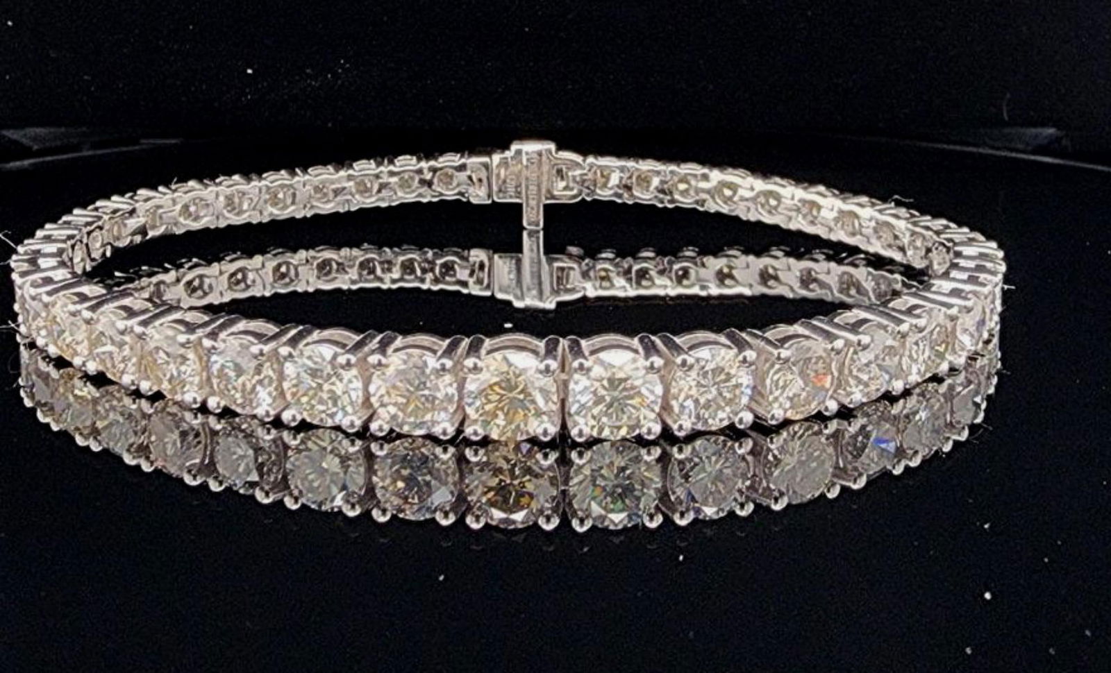 14kt white gold diamond tennis bracelet (1 of 5)