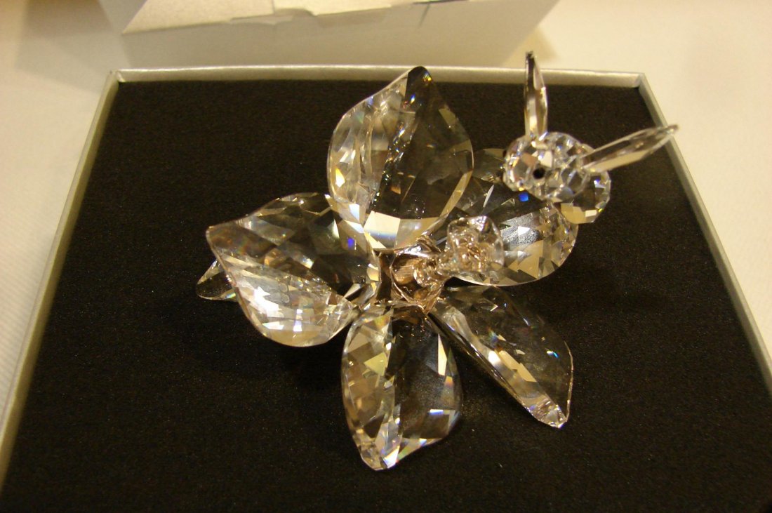 Swarovski Collector Bee 2007 by A. Hirzinger: Swarovski Collector Bee Jubilee Edition 2007 by Anton Hirzinger, original box; like new.