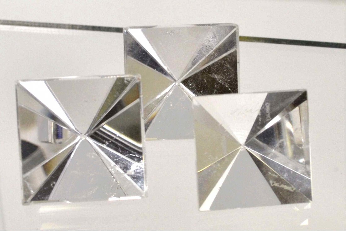 Set of Natural Quartz Crystal Pyramids 240cts: Spectacular and unique set of natural transparent quartz crystal pyramids 2.40cts, each base over 1" wide.