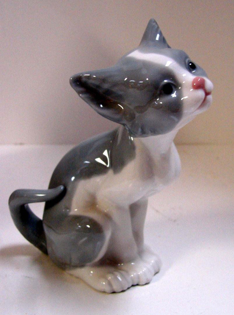 5 Lladro Cat 5113