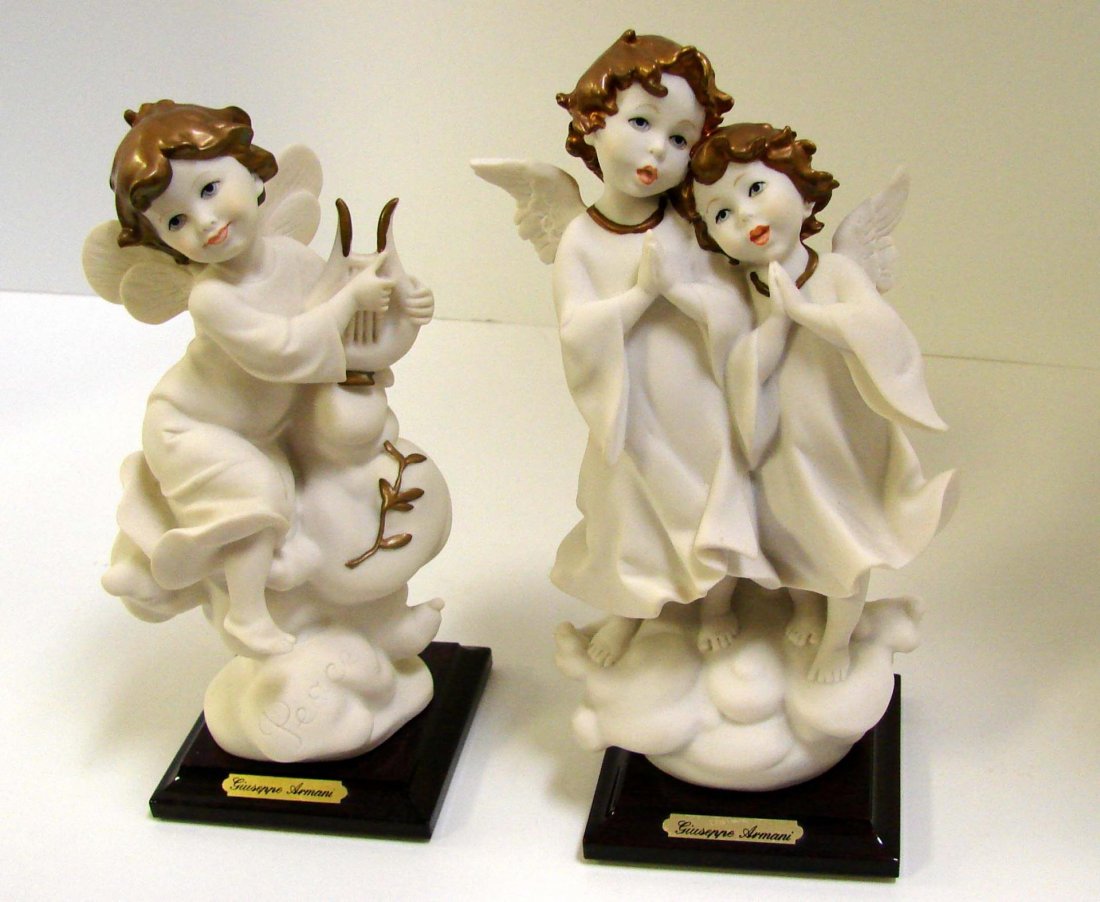 Armani Singing Angels & Angel with Lyre "Peace": Giuseppe Armani Singing Angels & Angel with Lyre, 7" tall, "Peace", both with original boxes.