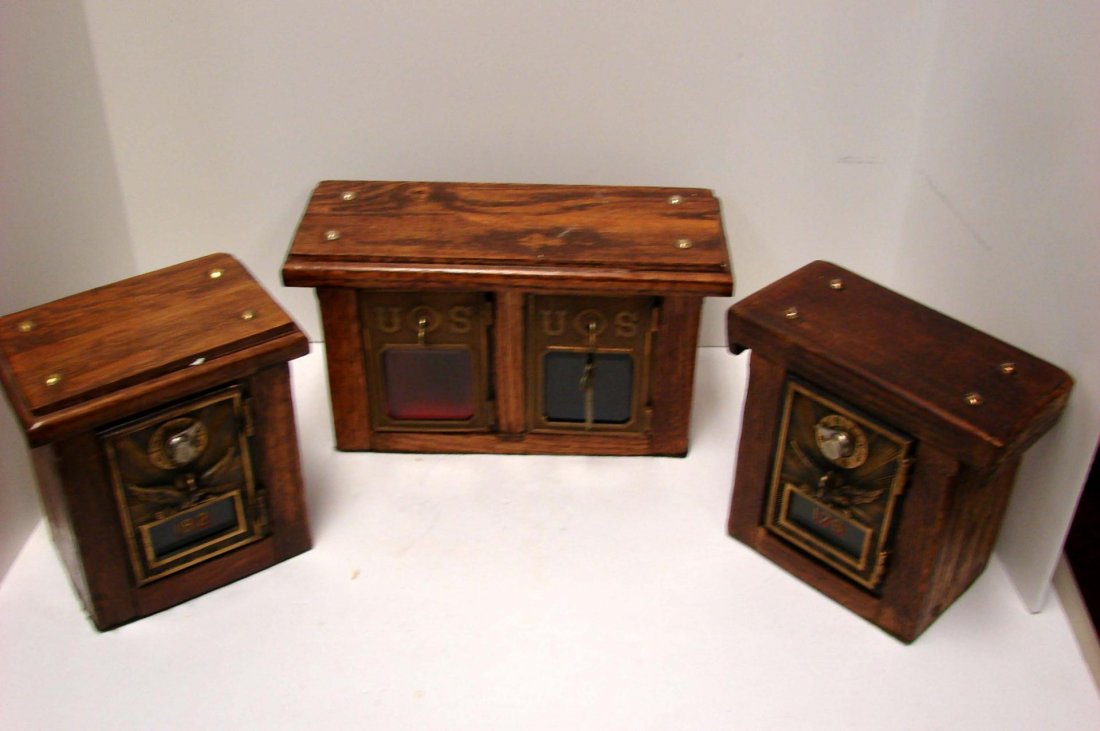 Vintage Oak Postal Boxes - 2 single & 1 double: Vintage Oak Postal Boxes - 2 single & 1 double, the single boxes are combination boxes, we don' have the combination; double box has keys. From Cornwall post office 1935-85.