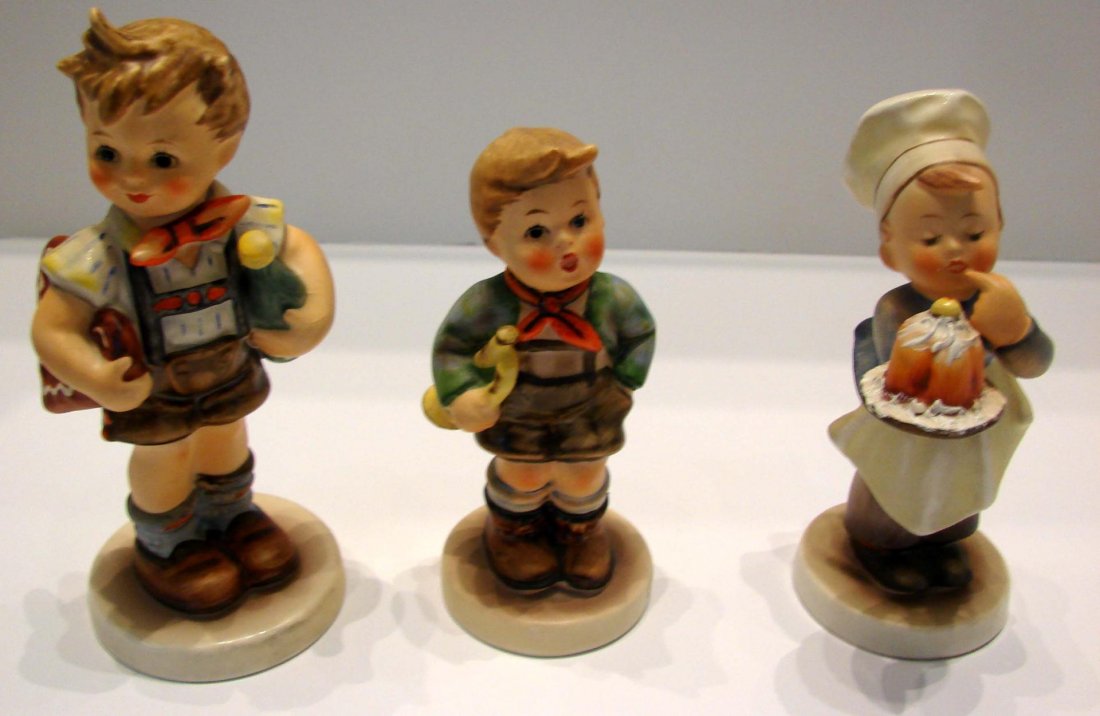 3 Hummels: Valentine Joy, Baker, Trumpet Boy: 3 Hummels: Valentine Joy, Baker, Trumpet Boy, no chips.