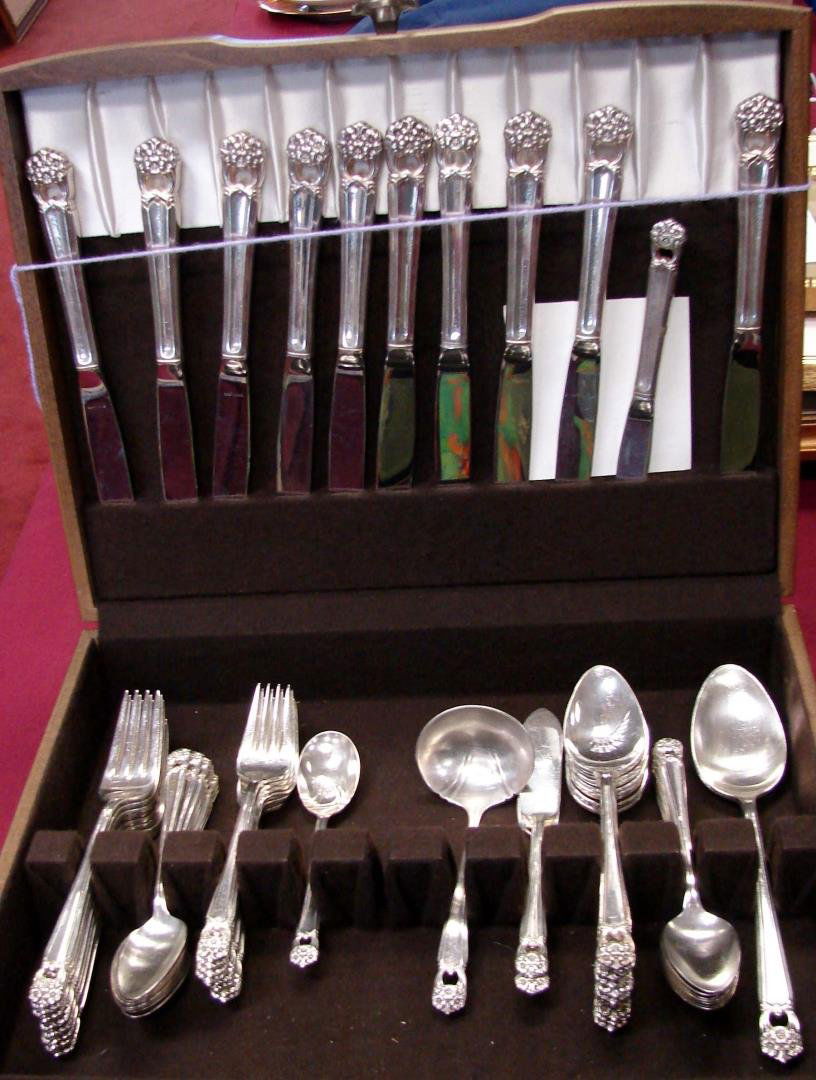 Rogers Silver Plate Flatware Eternally Yours: Rogers Silver Plate Flatware Eternally Yours, service for 8 with serving pieces and wooden box.