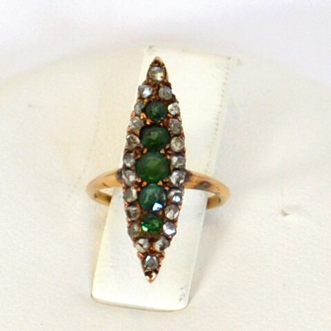 Vintage Emerald & Diamond Ring 10kyg: Vintage antique emerald and diamond ring with 6 round emeralds in the center surrounded by rose cut diamonds approx. .50ct, 10kyg, finger size 2 1/4. 2.4gm