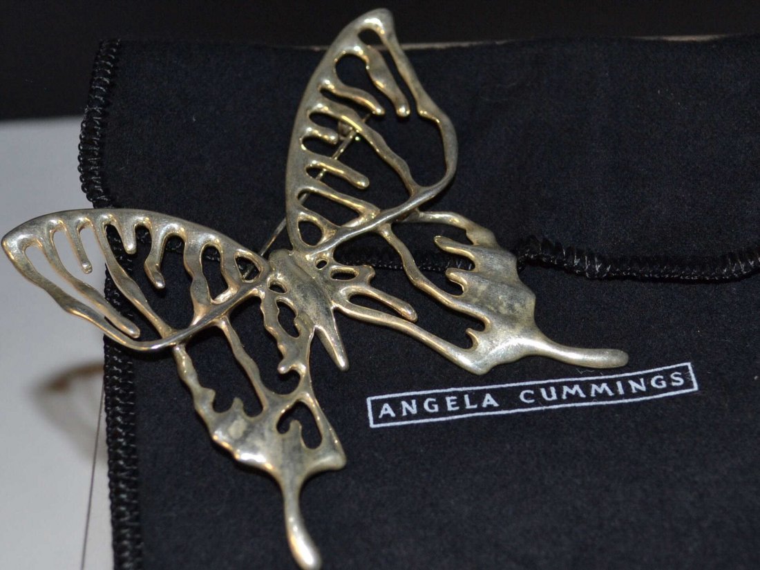 Sterling Butterfly Brooch Angela cummings: Sterilng butterfly brooch by Angela Cummings measuring 3 1/2" in width by 3" in length, weighing 35gms.
