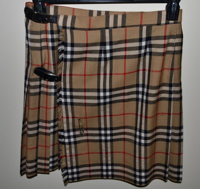Burberry womens plaid kilt skirt, & boot covers: Burberry womens plaid kilt skirt wool size 12 approx 19" long, with leather straps and buckles. With Burberry haymarket boot covers. Made in USA.