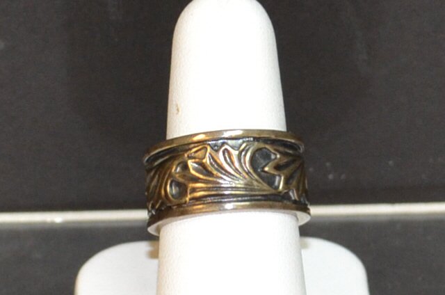 Sterling Acanthus Ring By MIgnon Faget: Sterling Acanthus ring by Mignon Faget , 11mm in width, gray enameling, finger size 8.