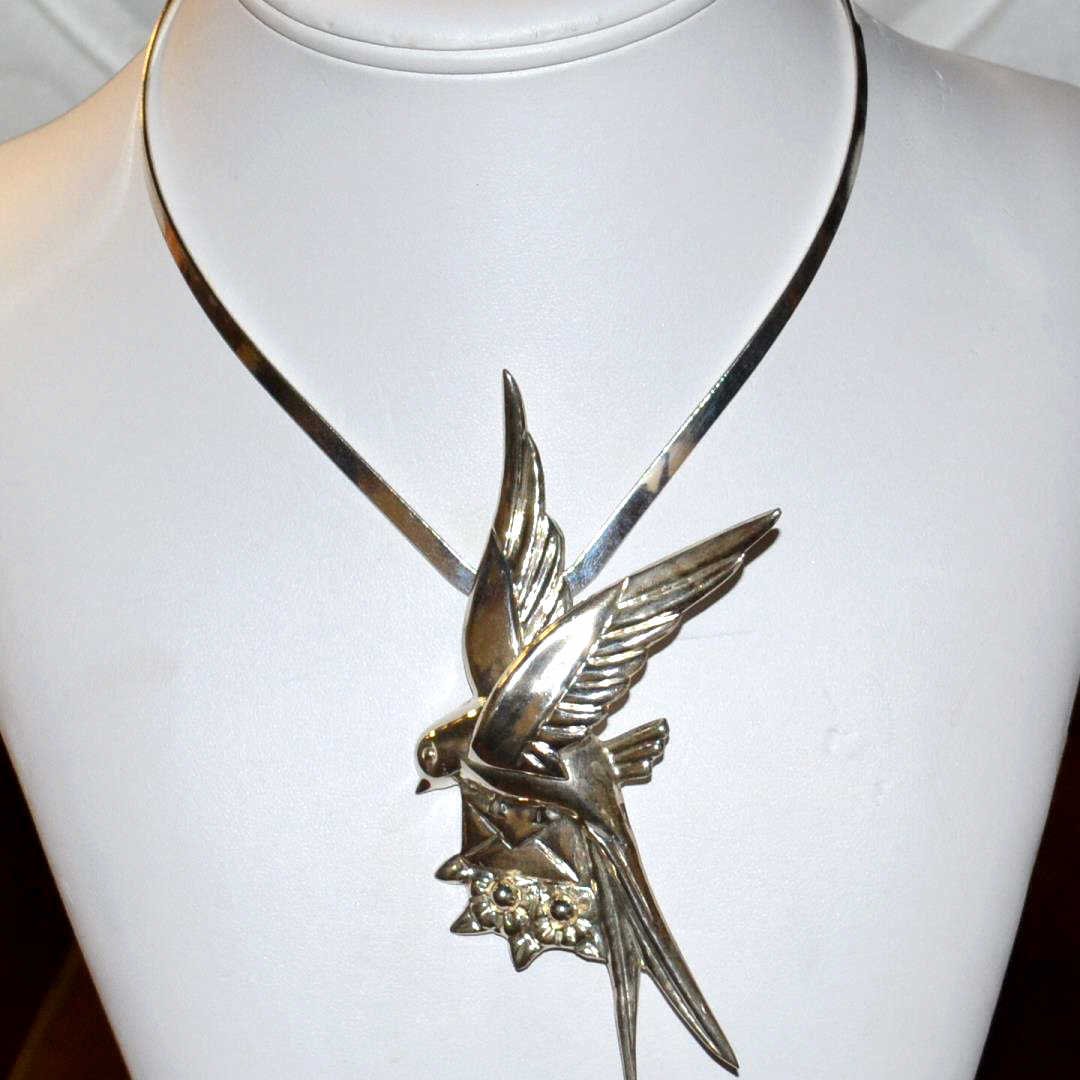 Ave Juarez Sterling Chocker: Silver choker with sterling bird by designer Ave juarez, 5" in length and can be used as a pin. Choker is 16" in length
