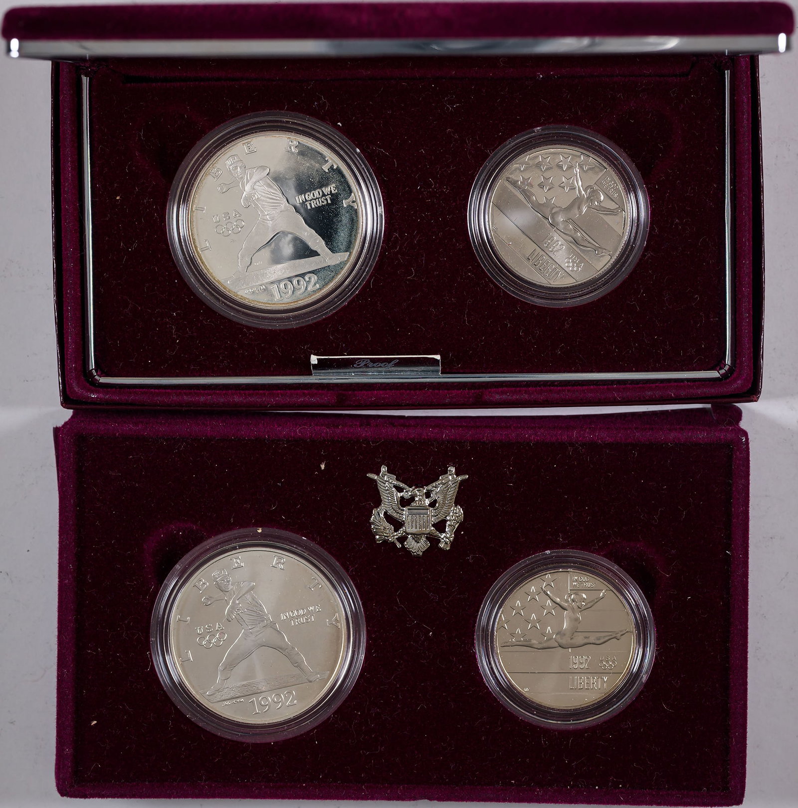 2 Pcs 1992 Olympic 2 Coin Sets (1 of 1)