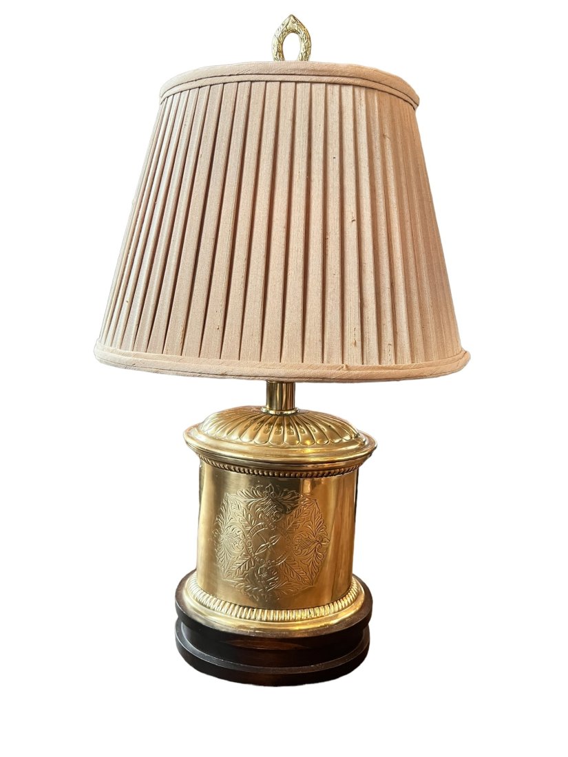 20th CENTURY BRASS OVAL SHAPED TABLE LAMP (1 of 5)