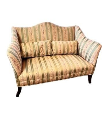 EDWARDIAN MAHOGANY SMALL SETTEE (1 of 5)