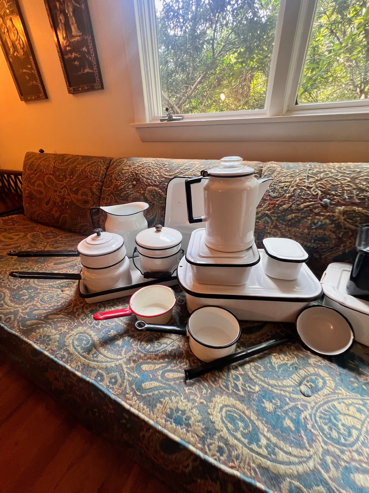 Large Lot of Vintage White Enamelware (1 of 7)