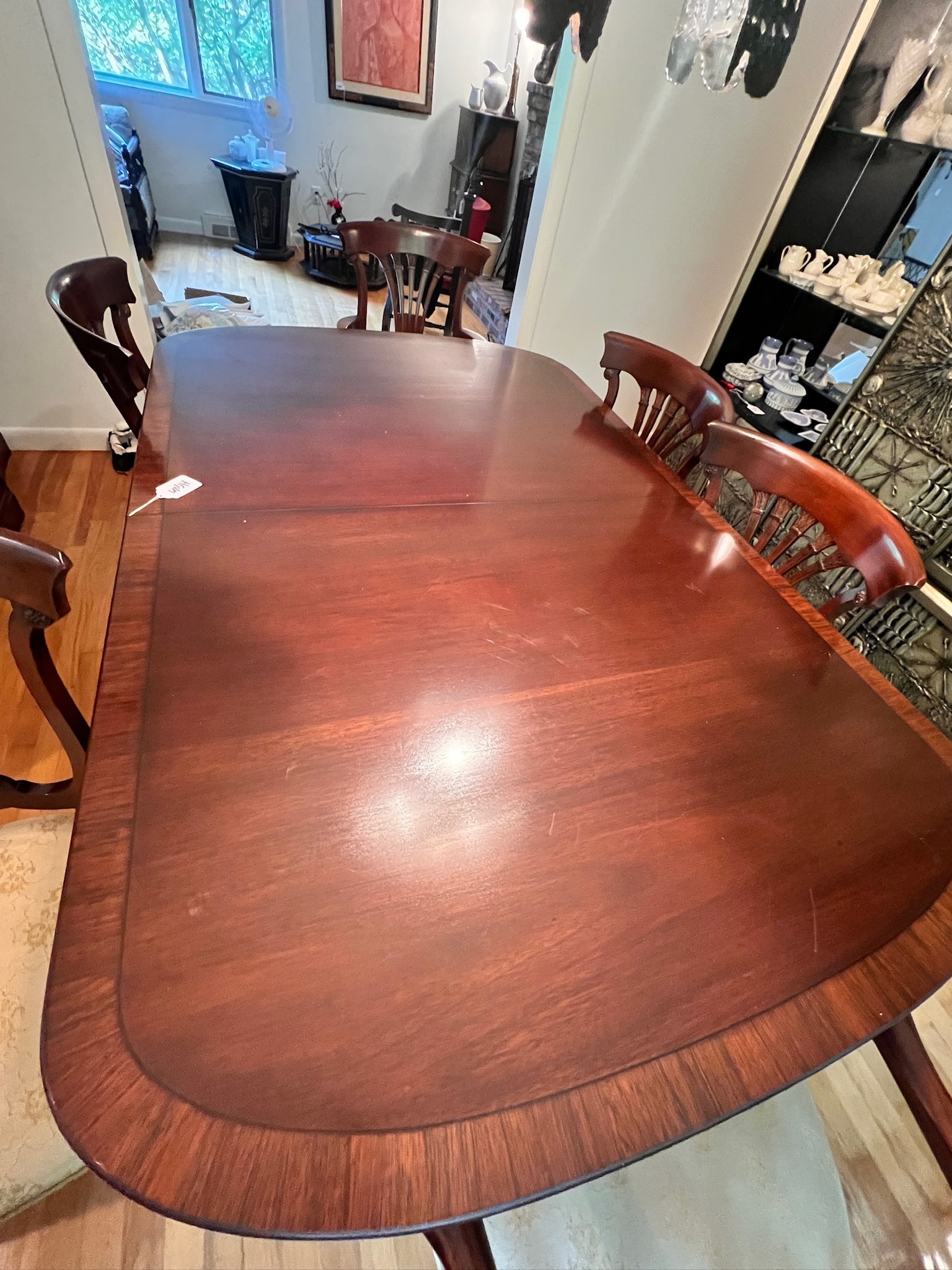 Mahogany Dining Room Table with 6 Chairs (1 of 8)