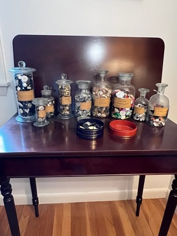 Lot of 10 Assorted Containers of Vintage Buttons (1 of 8)