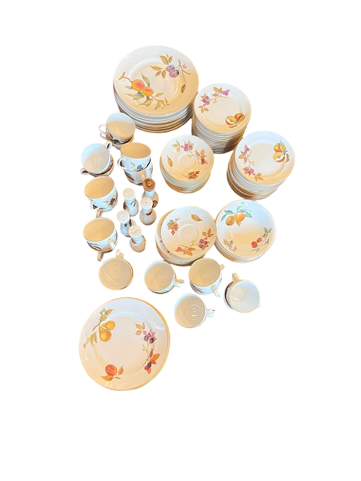 Large Lot of 87 Pieces of Royal Worcester Evesham (1 of 6)