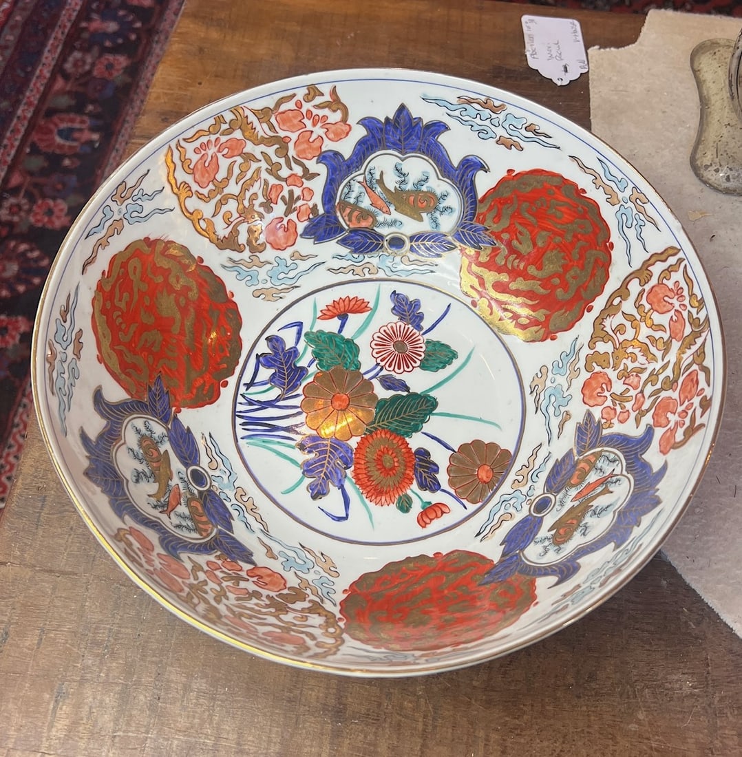 Large Imari Bowl (1 of 5)