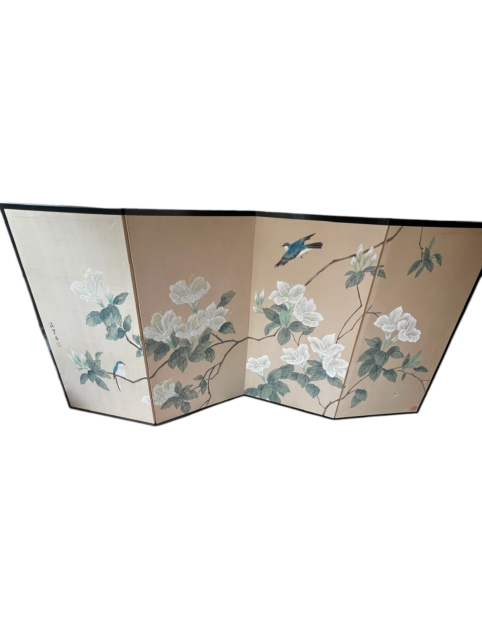 Lovely Silk Chinoiserie Folding Screen: Lovely silk Chinoiserie Folding Screen. Screen is gorgeous with hand painted floral detailing labeled Art No H766 Made in the Peoples Republic of China. Screen does have a hole on one side. Screen mea