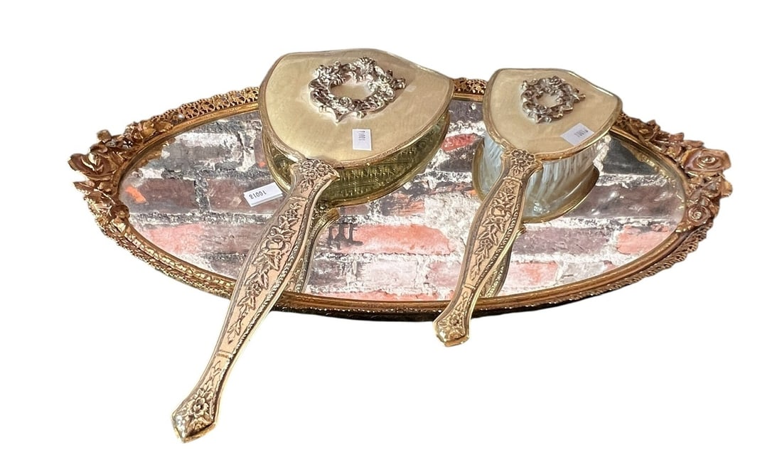 Vintage Vanity Mirror Set (3) (1 of 7)