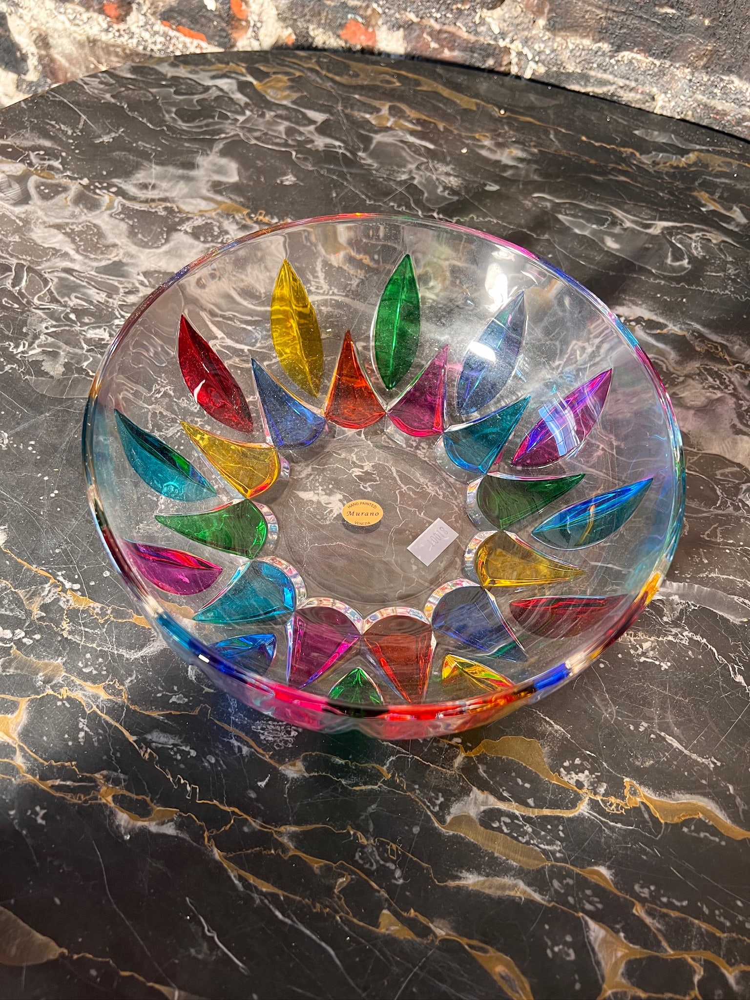 Murano Glas Bowl: Murano Glass Bowl. Beautiful colorful Marano glass bowl measuring 8 inches x 3 inches. The Bowl is surrounded by colorful shapes and features the quality that Marano glass is known for. Bowl appears t