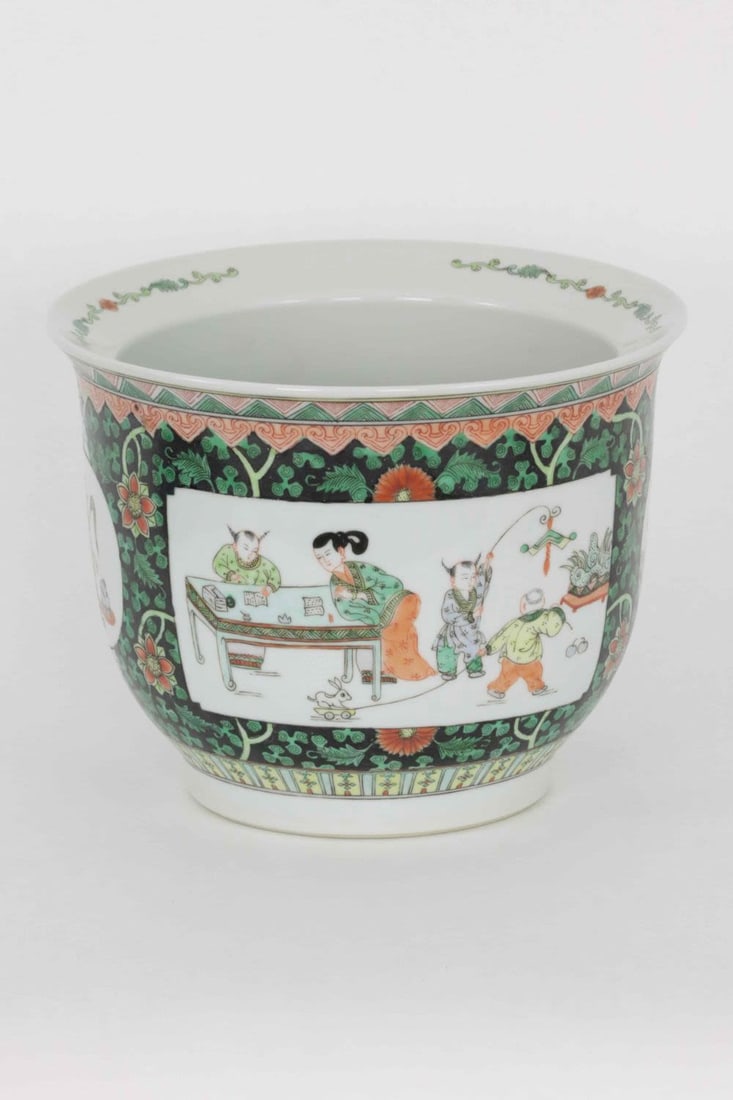 A Chinese famille verte fish planter, 20th Century (1 of 4)