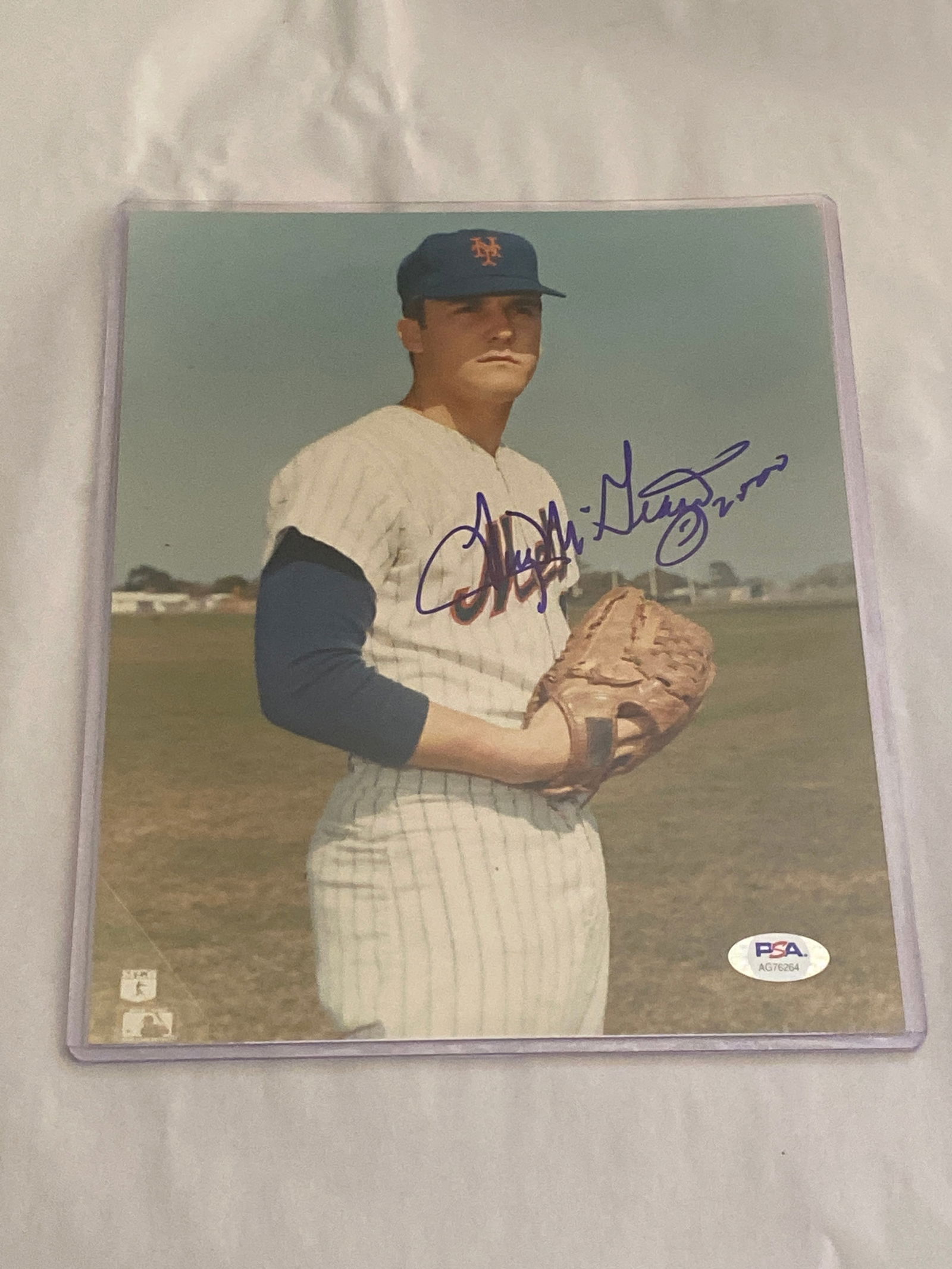 Tug McGraw Autographed Photo PSA/DNA (1 of 3)