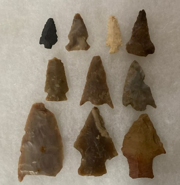 Ancient Native American Arrow Heads Spear Tips & Knives (9) (1 of 2)