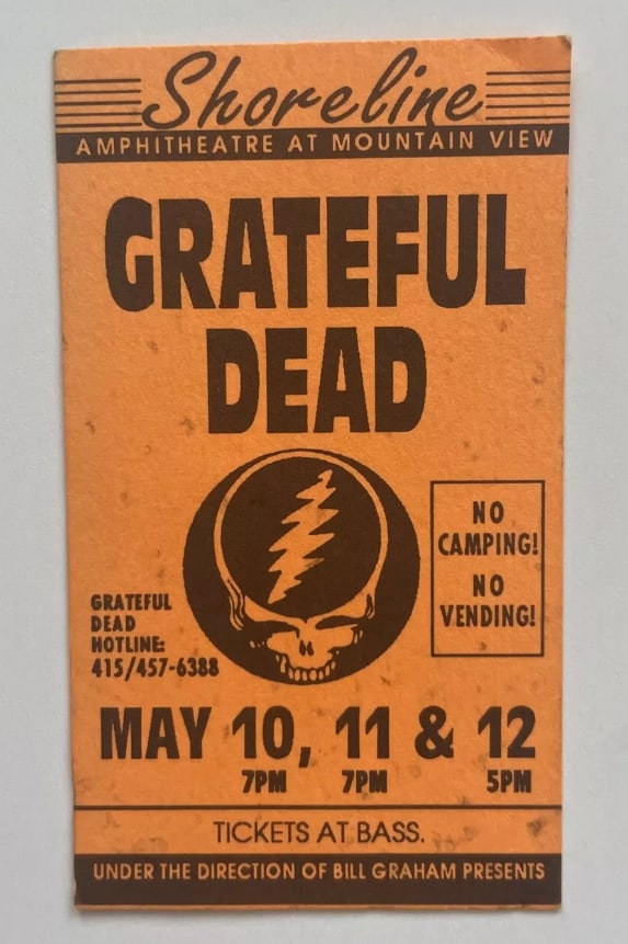 Grateful Dead Rare 1991 Shoreline Concert Hotline Mini Flyer: Up for auction is a rare Grateful Dead Hotline Mini Flyer from their iconic 1991 Shoreline Amphitheatre concerts. This vintage collectible, a true gem for Deadheads, served as a hotline advertisement 