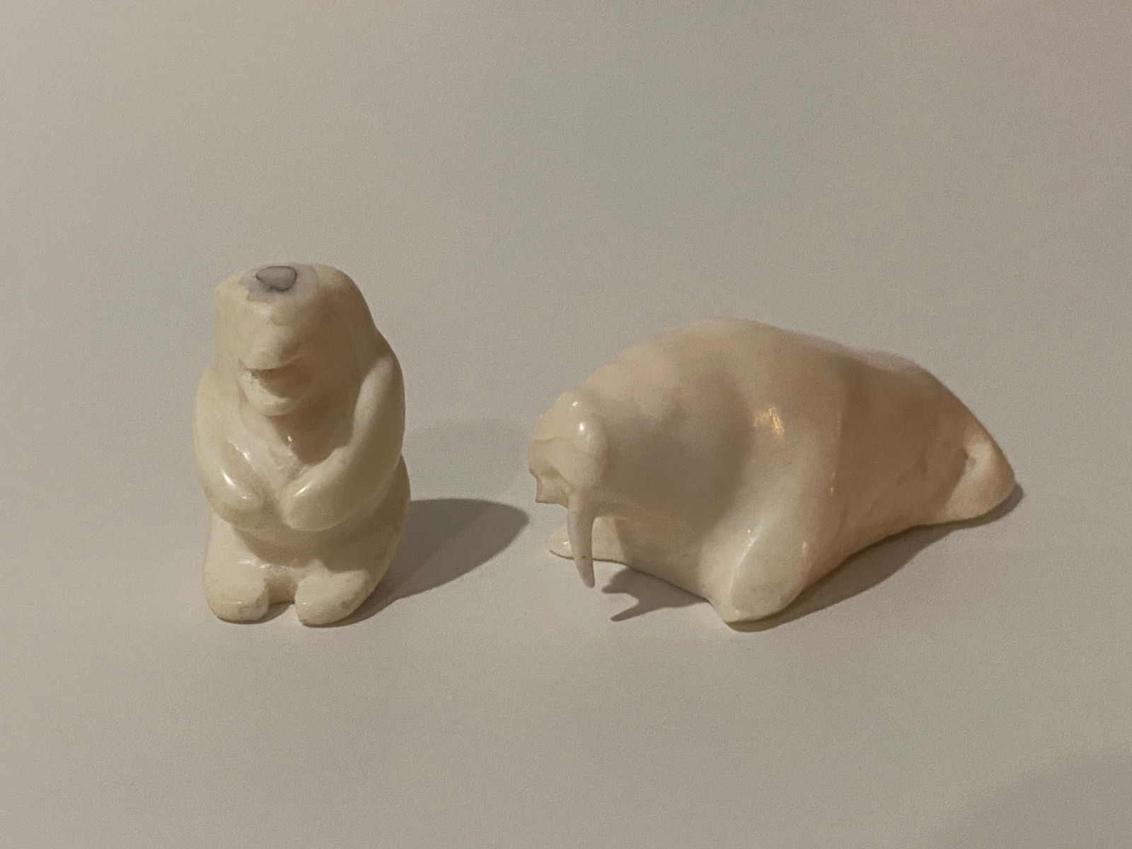 Antique Japanese Netsuke Statue (1 of 2)