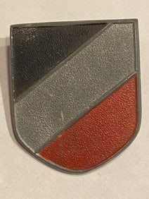 Unknown World War 2 German Nazi Badge