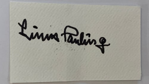 Linus Pauling Autograph
