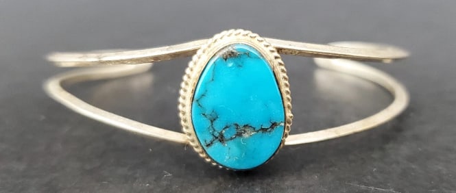 Antique Native American Sterling Silver Turquoise Bracelet