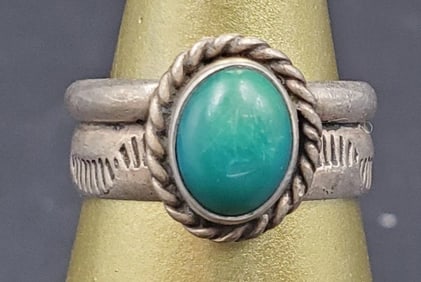 Antique Native American Sterling Silver Turquoise Ring