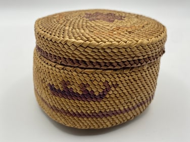 Antique Pomo Northern California Native American Lidded Basket