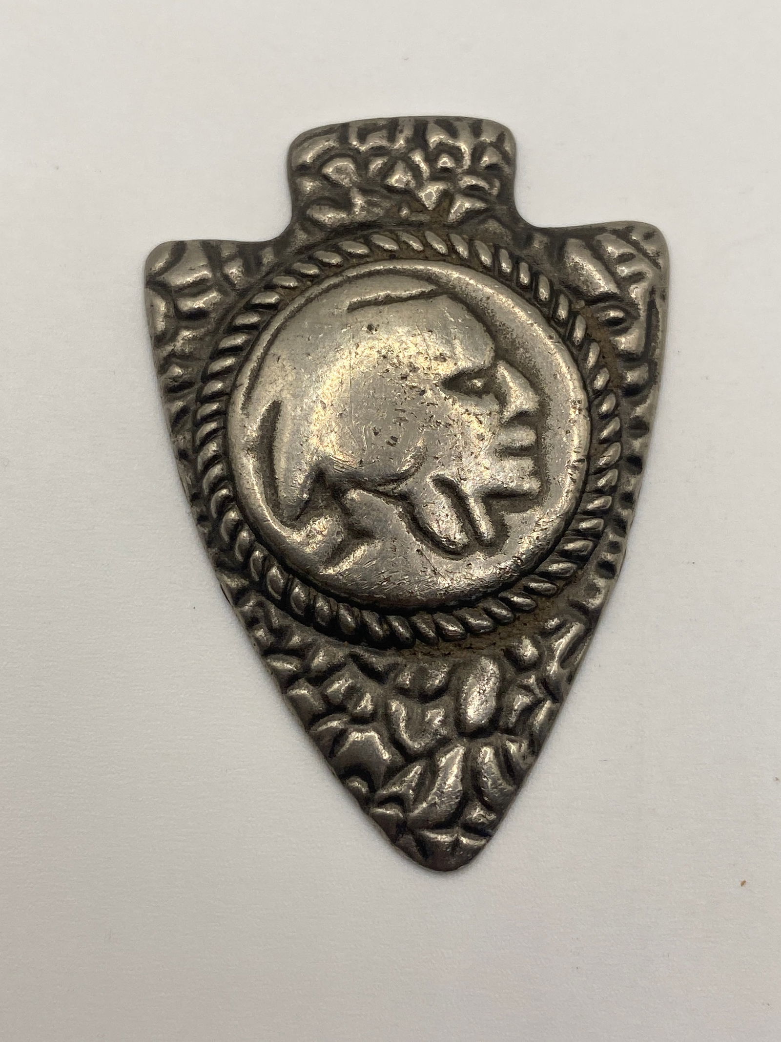 Antique Native American Buffalo Nickel Arrow Head Bolo Tie (1 of 2)