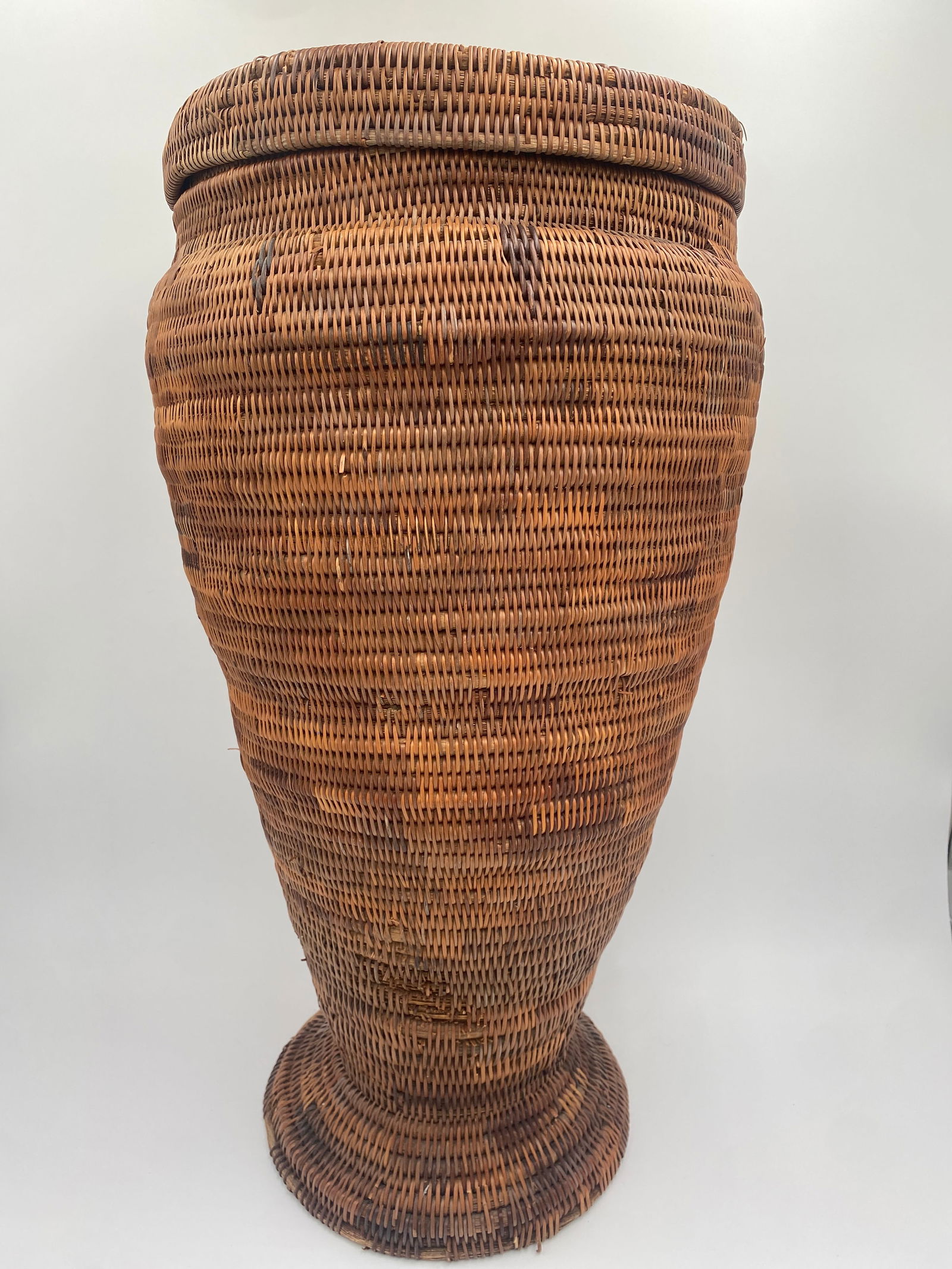 Antique Western Apache Native American Coiled basket (1 of 5)