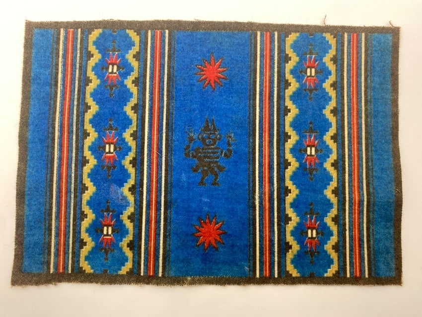 Antique Native American Navajo Cigar Box Silk: Measures 8.25"x5.75"