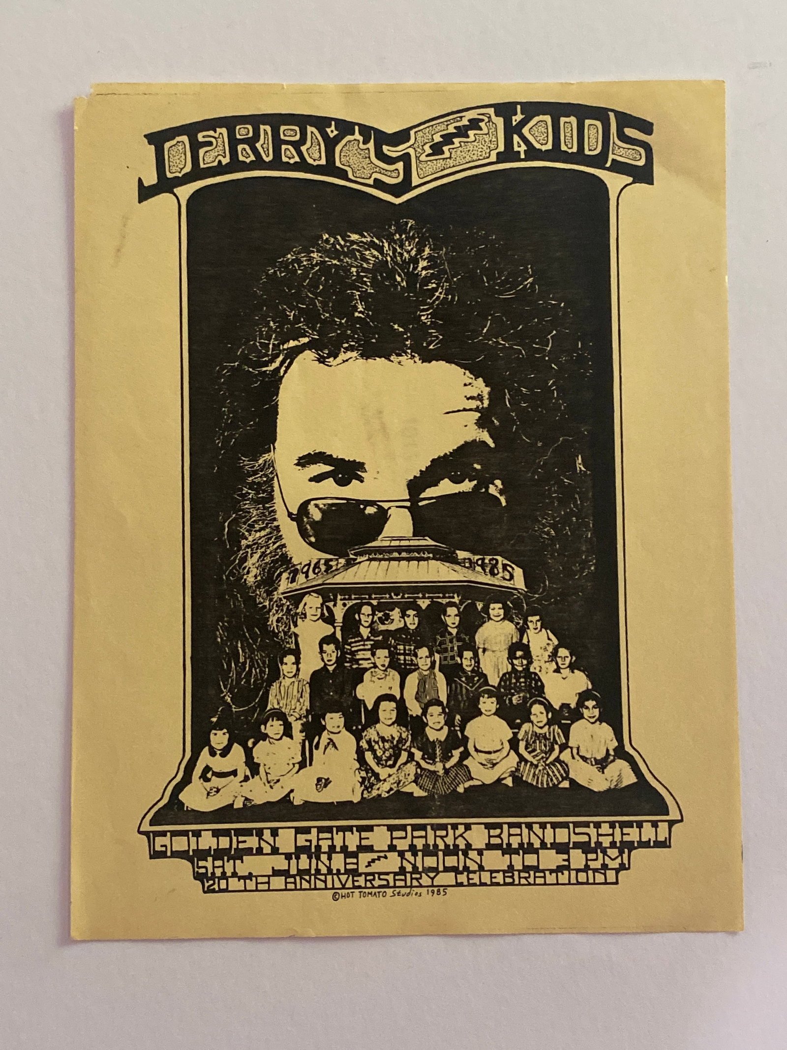 Jerry Garcia and Friends 1975 Jerrys Kids Concert Handbill: 1st Printing measures 8.5x11