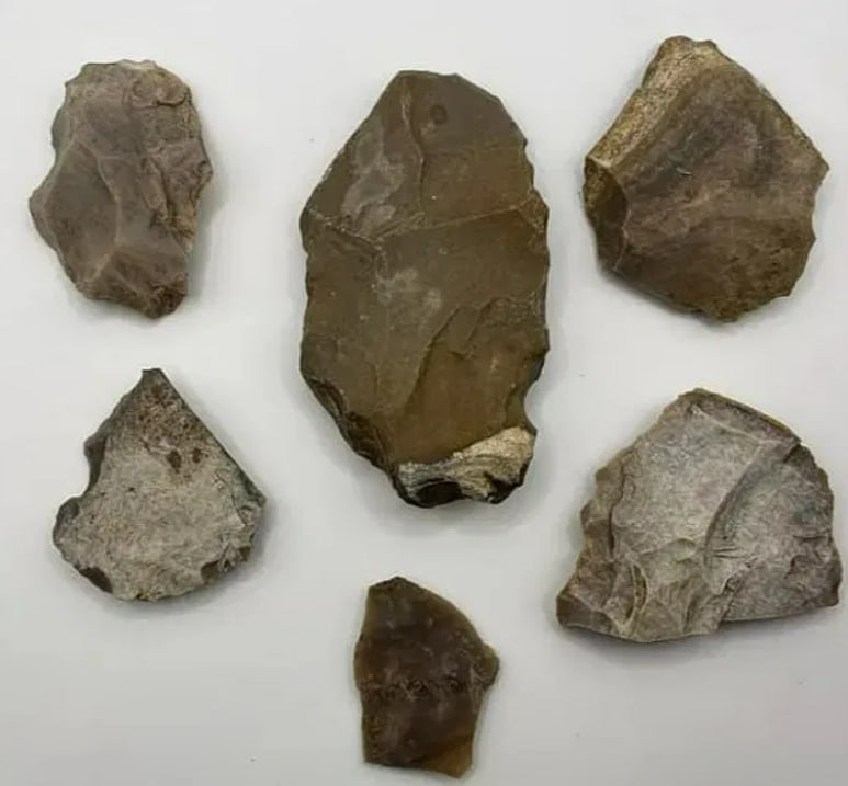 Native American Cache Creek Ca Stone Tools (1 of 2)
