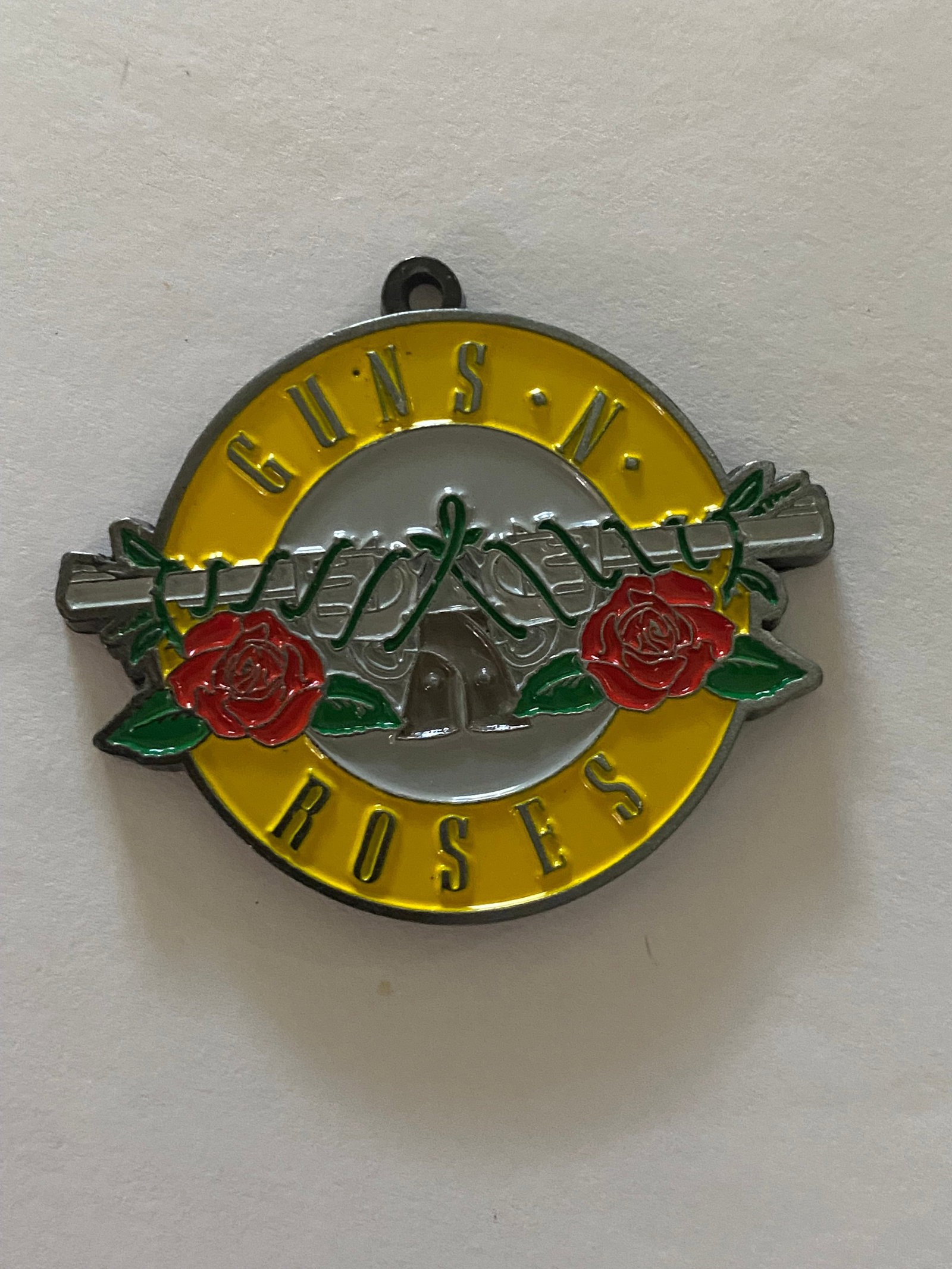 Guns N’ Roses limited edition pendant: measures 1.5 inches