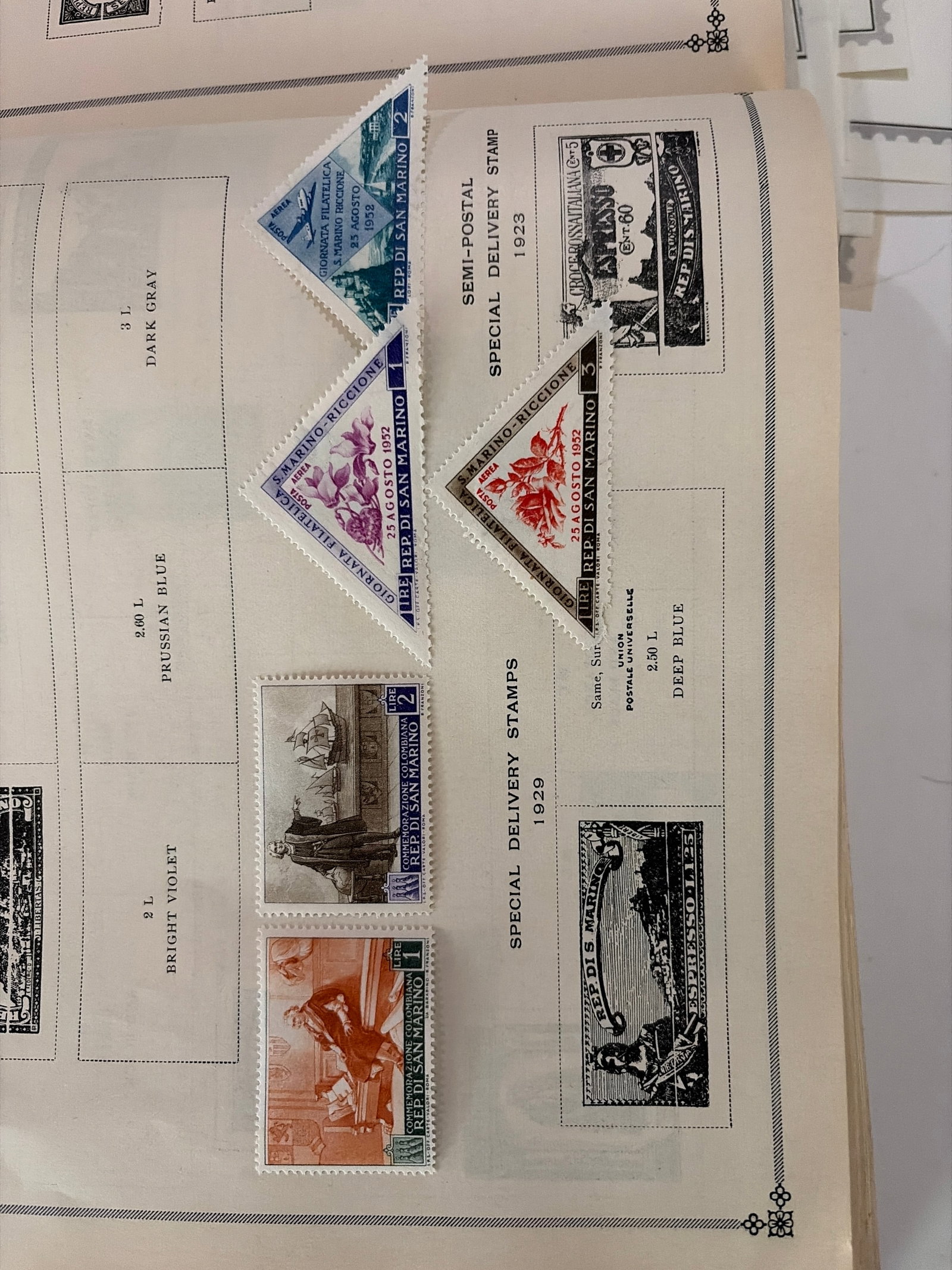 1932 San Marino Garibaldi Commemorative Stamp Collection: San Marino commemorative group featuring Giuseppe Garibaldi, sailing ships, and triangular designs dated August 25, 1932. The five stamps appear unused with no visible postal cancellations. Black-and-