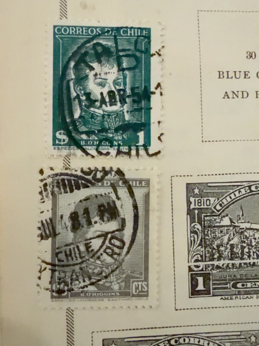 Vintage Chile Bernardo O?Higgins Portrait Stamp Pair (1 of 1)