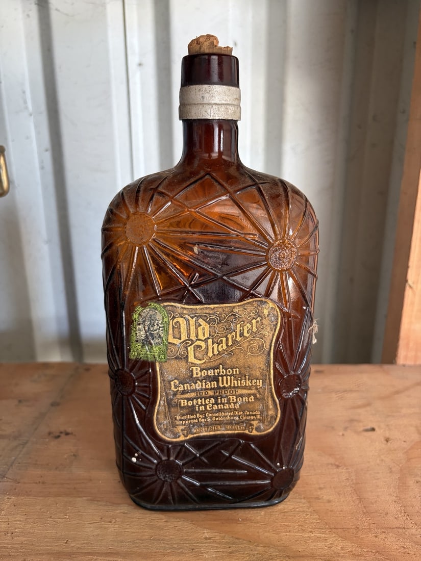 Vintage Old Charter Bourbon Canadian Whisky Amber Glass Bottle: Sold as shown.