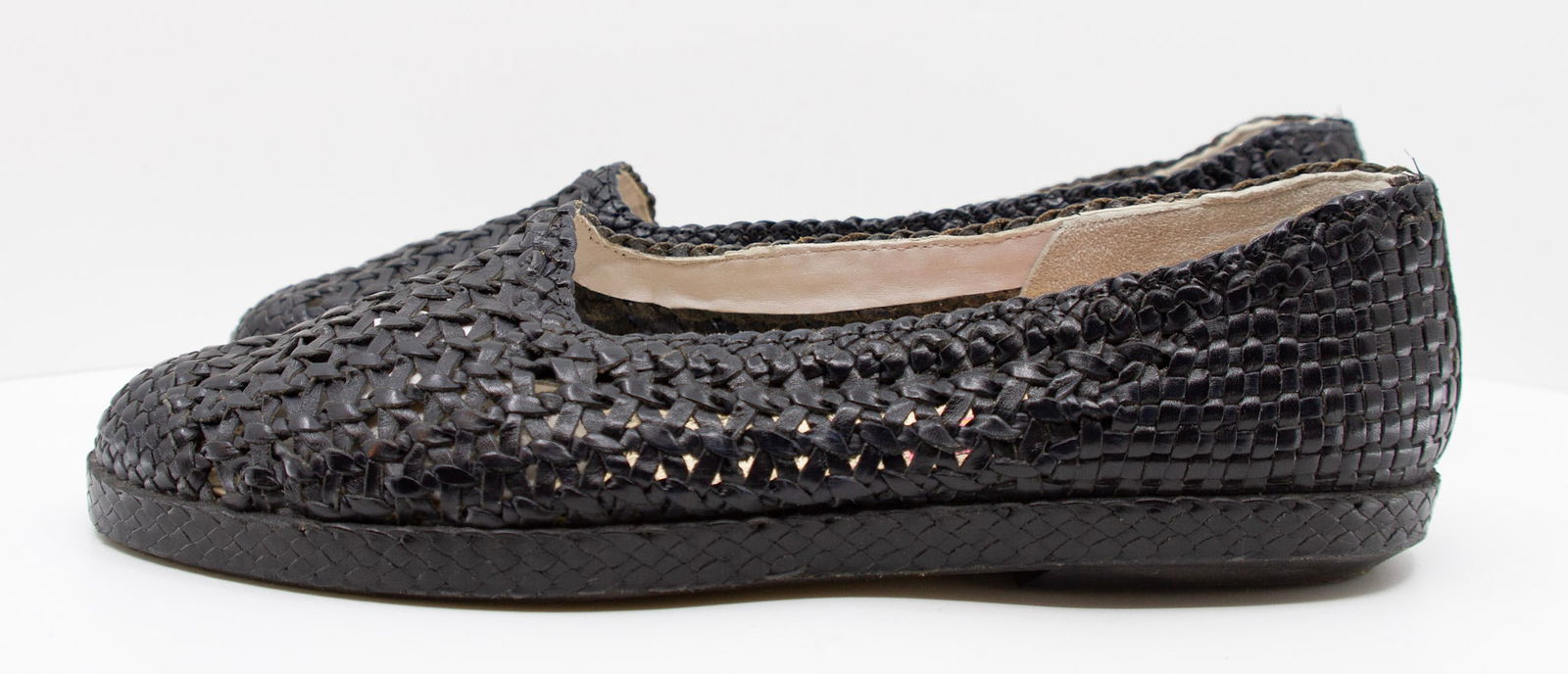 Susan Bennis/Warren Edwards, "On the Ropes" Leather Flats with Multi-Weave Construction: Susan Bennis/Warren Edwards, "On the Ropes" Leather Flats with Multi-Weave ConstructionSusan Bennis/Warren Edwards shoes attracted everyone from Bruce Springsteen to Jacqueline Kennedy Onassis and sho