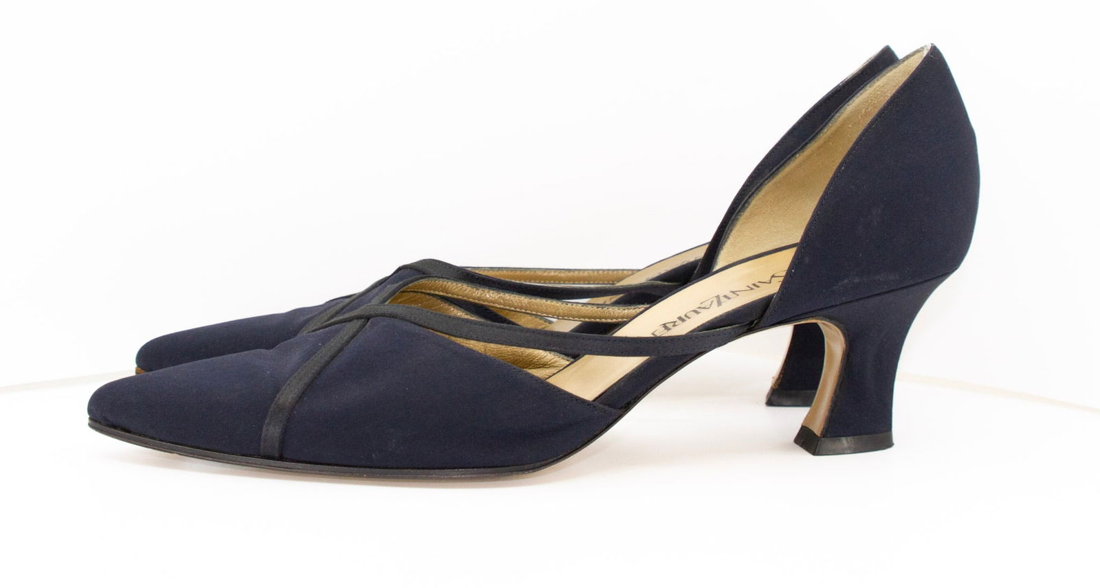 Yves Saint Laurent Navy Blue Kitten Heel (1 of 6)